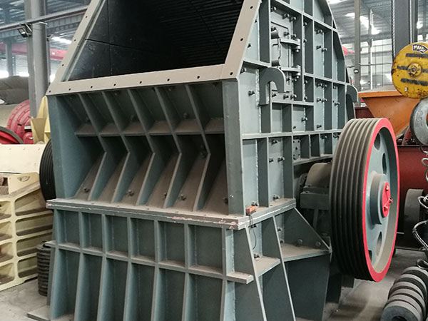 斗式移動破碎站小型的